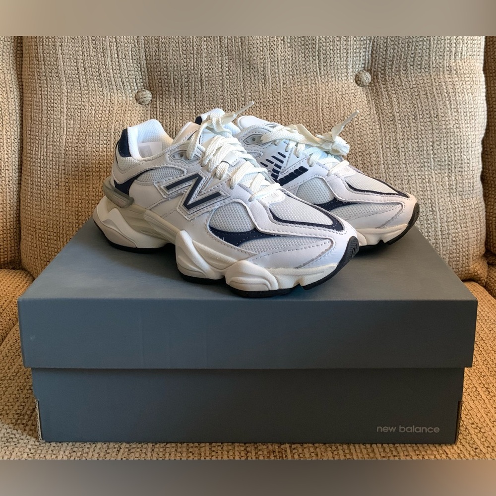 New Balance 9060 White Navy U9060VNB - Women’s Size 6 US - Sea Salt Shoes NEW - Picture 4 of 11